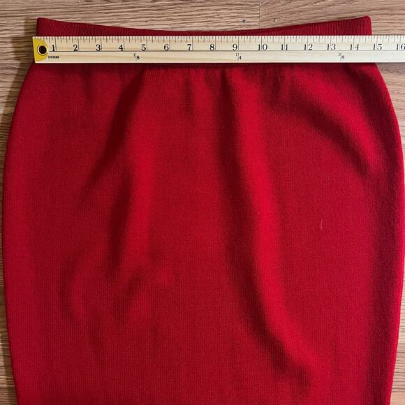 St. John Collection Red Wool Santana Knit Pencil Skirt 10 Vintage Luxury Classic - Picture 4 of 7